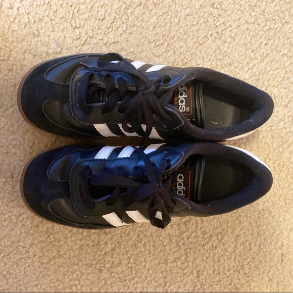 Adidas Sambas - Picture 1 of 3